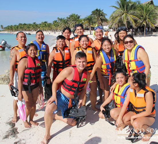 01 tourists 2 Akumal Mexico Sol Tours Riviera Maya